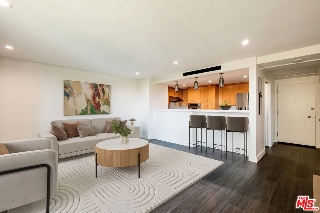 2160 Century Parkway 803, Los Angeles, California 90067 home-pic-2